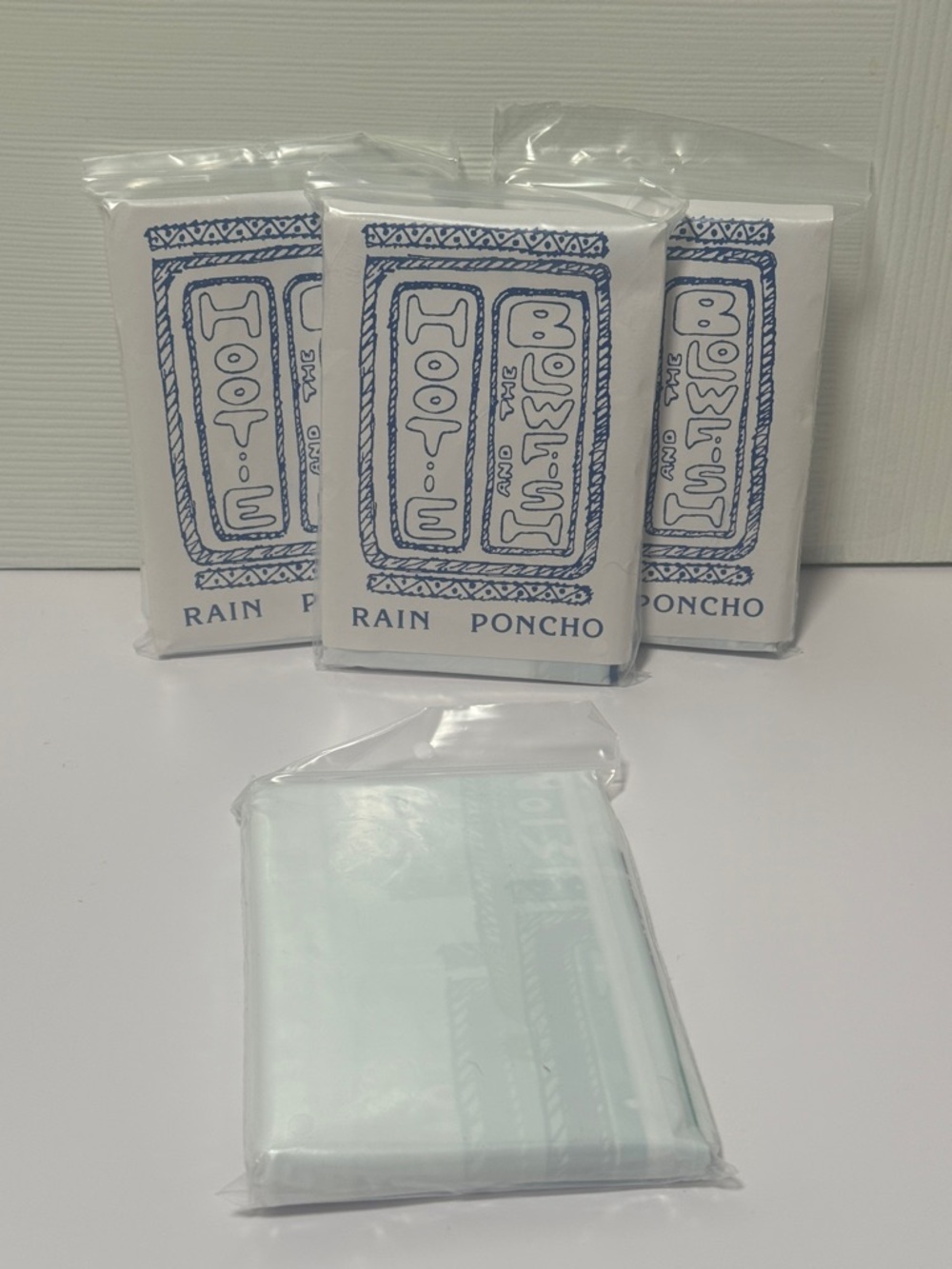 Hootie & The Blowfish Rain Poncho Set (4) Vintage Concert Merch NWT - Picture 5 of 6